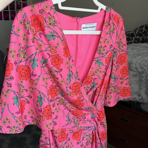 Finders Keepers Hana floral print wrap mini dress - Picture 4 of 8